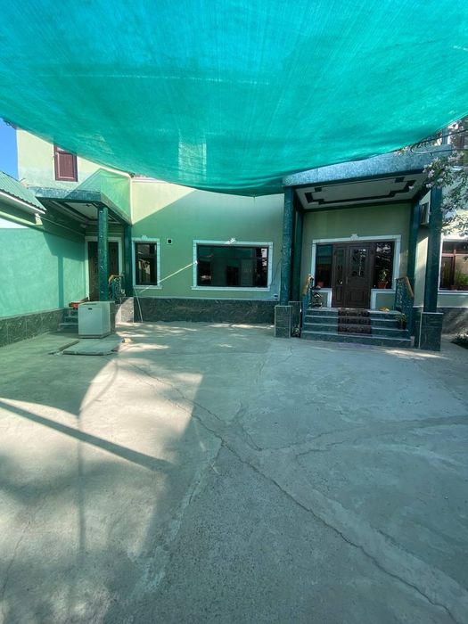 Продается БОЛЬШОЙ 2-х этажный дом . В  КИБРАЙСКОМ районе