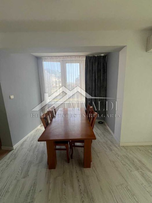 Тристаен апартамент в Гръцка Махала, Варна