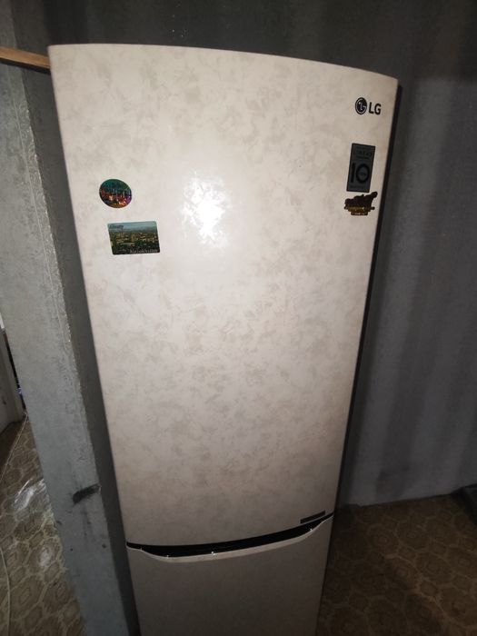 Продам холодильник LG No Frost (модель GA-B429SECZ).