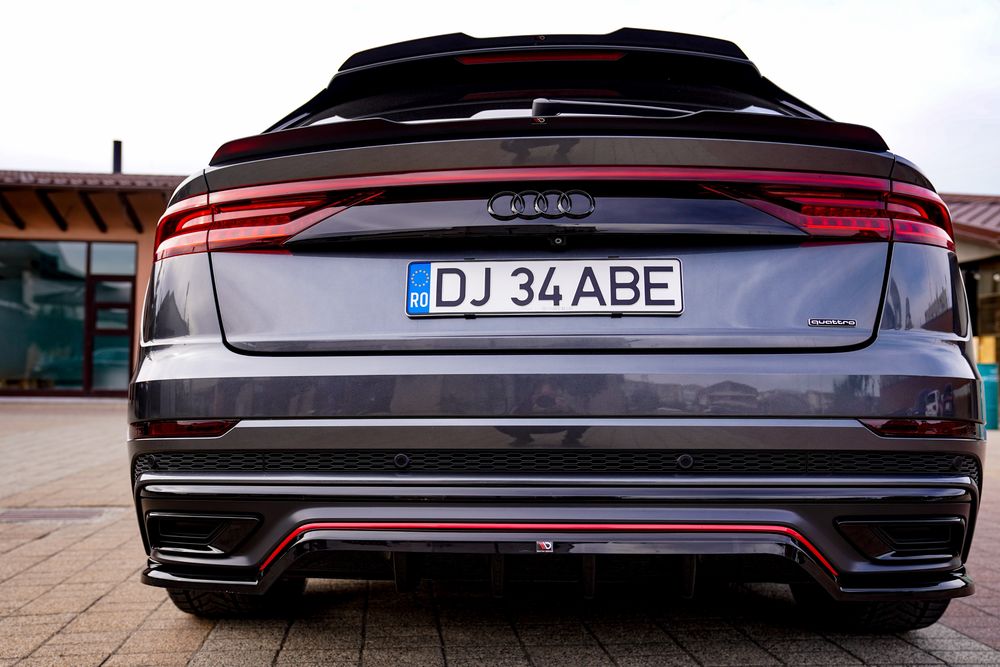 Vand Audi Q8 accept si Variante