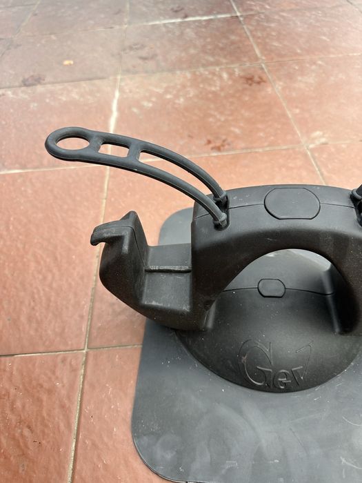 Suport schiuri magnetic auto