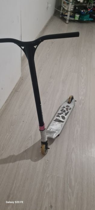 Продам трюковой самокат