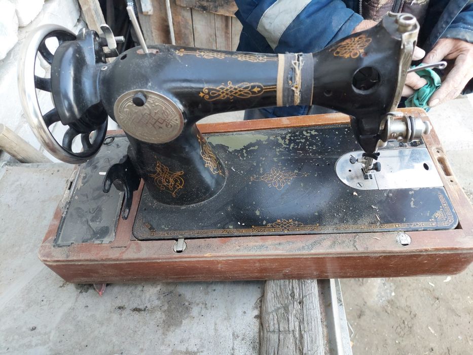 Продам швейные машины.