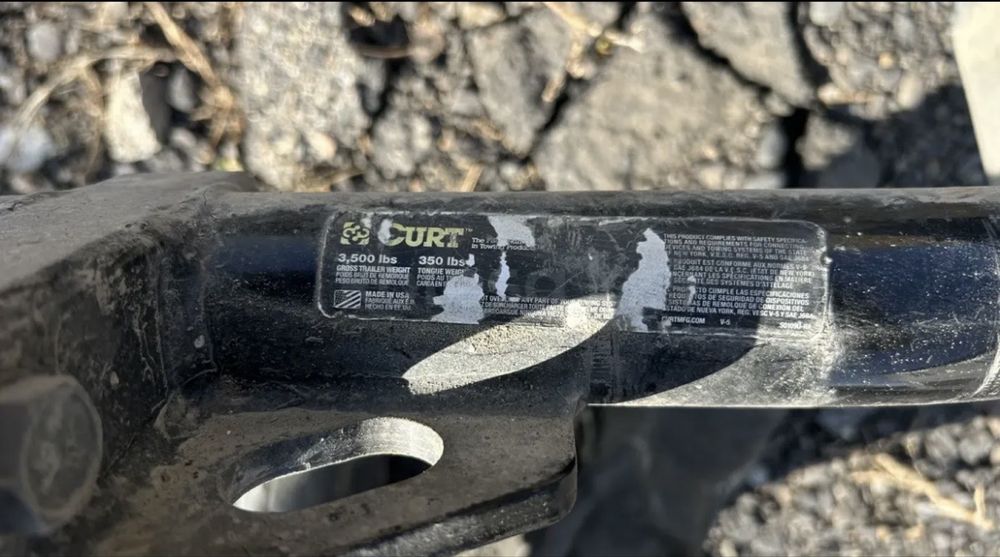 Фаркоп на суббару аутбек