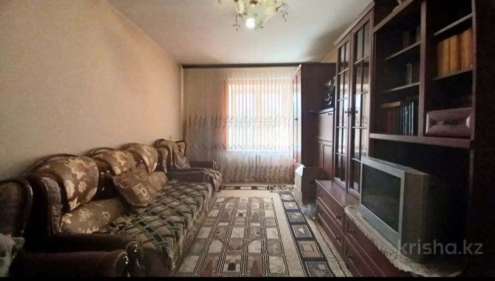 Продам 4 ком кв на проспекте