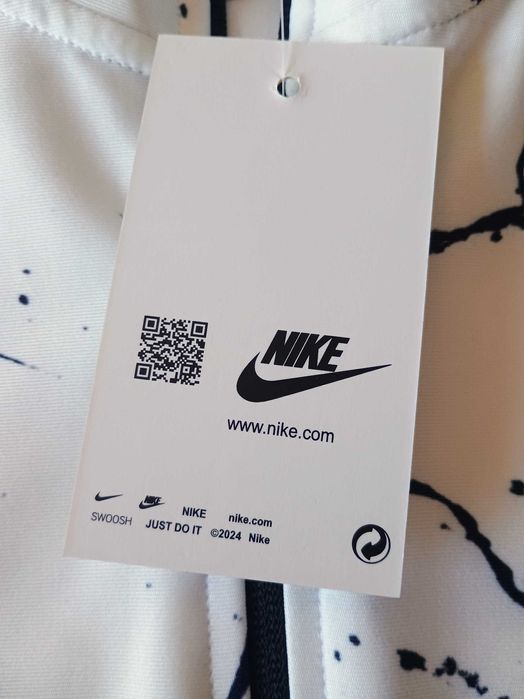 Дамски спортен комплекс 3 части Nike