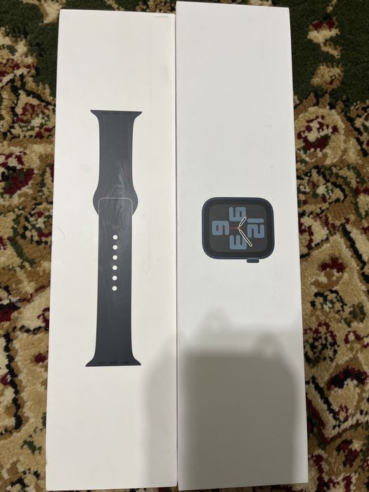 Apple watch SE (GPS, 2-го поколения)