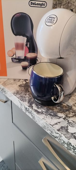 Кафемашина Nescafé Dolce Gusto De’Longhi – отлично състояние + кутия