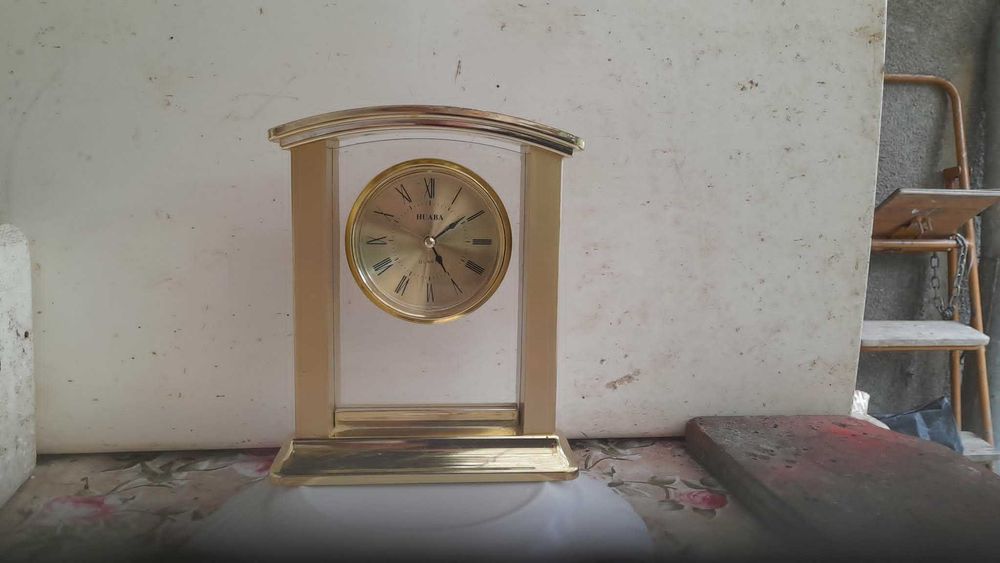 Ceas de masa desteptator-Quartz URUBA - China !