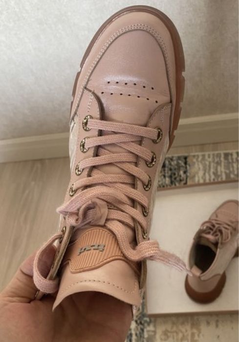 Женская обувь, кроссовки, кеды