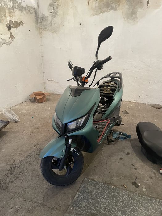 Продам мопед 150куб