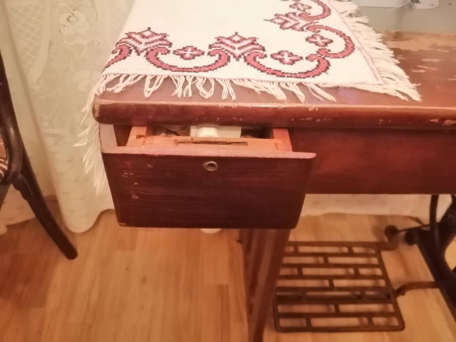 Mașină de cusut Ileana