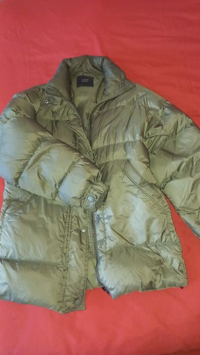 Продам пуховик зима