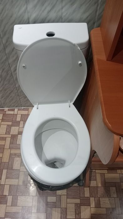Унитаз б/у жарыгы жок