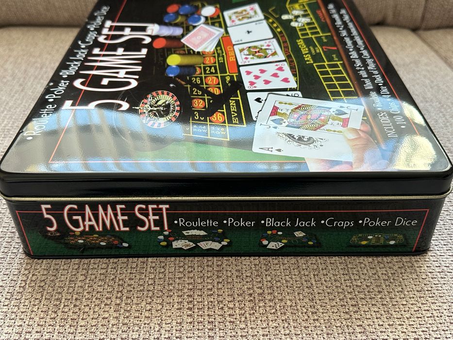 5 game set - Roulette, Poker, Black Jack, Craps, Poker Dice