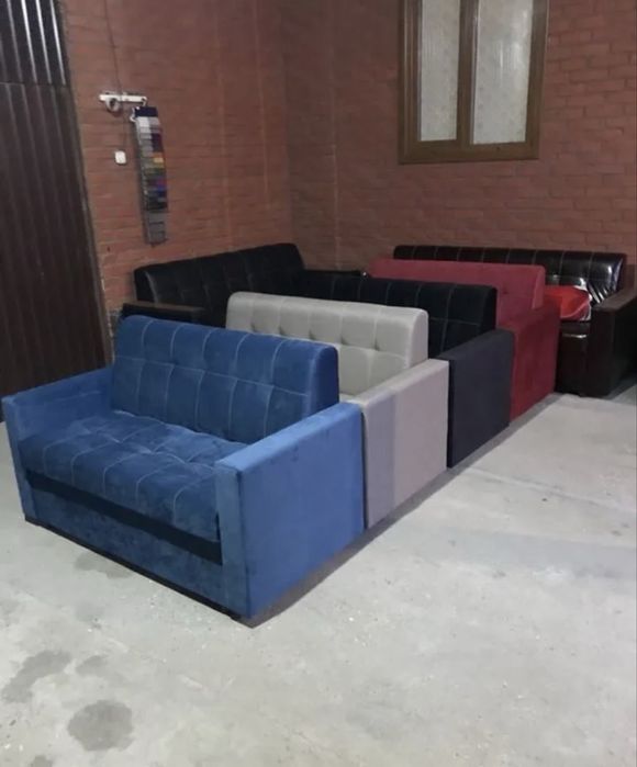 Диваны столы стулья для кафе баров ресторанов