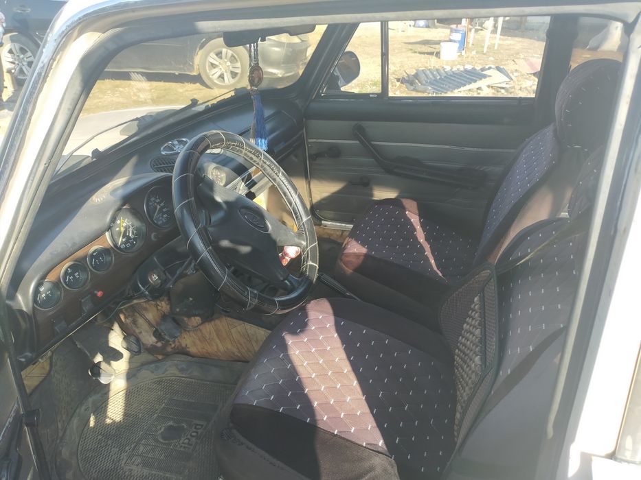 Продам срочно машину