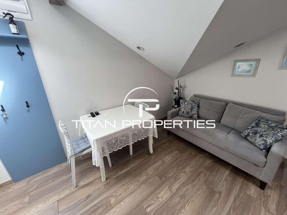 Дава се под наем Двустаен апартамент в Варна, Гръцка махала - 80 кв.м за 468.69 € - Снимка #1