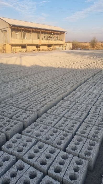 SHLAKOBLOK sotiladi ishlab chiqaruvchidan