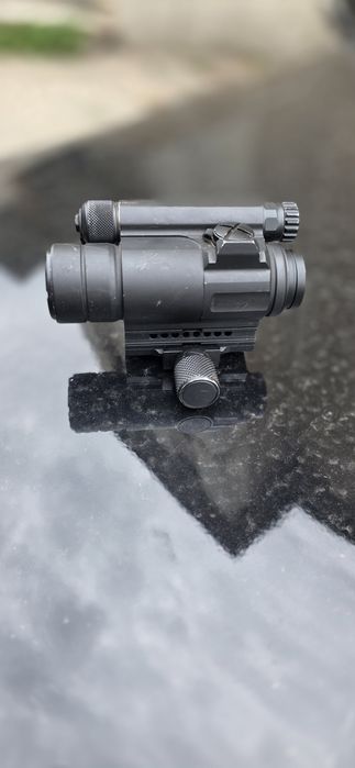 Vând Aimpoint CompM4 – Dispozitiv Optic Red Dot Profesional