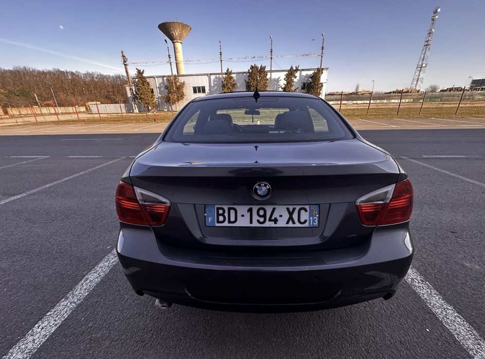 Bmw e90 m pachet 320d 162 cp sunati doar 24/7