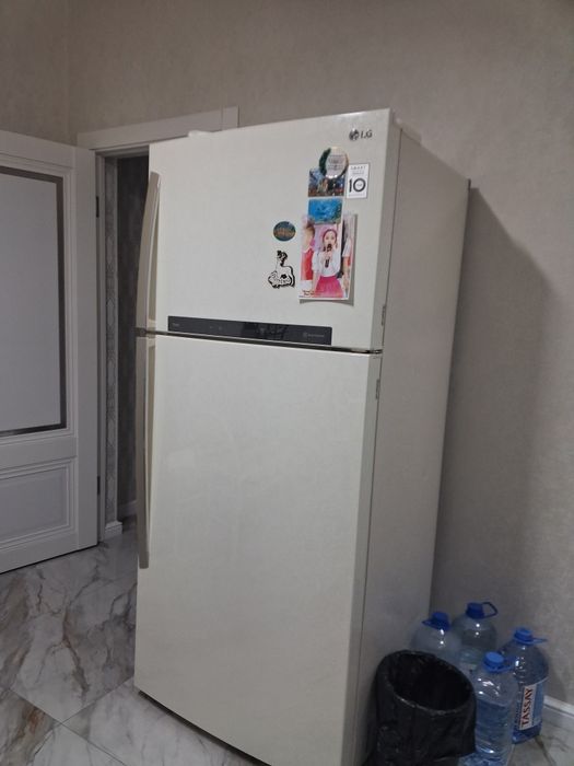 Продам холодильник LG