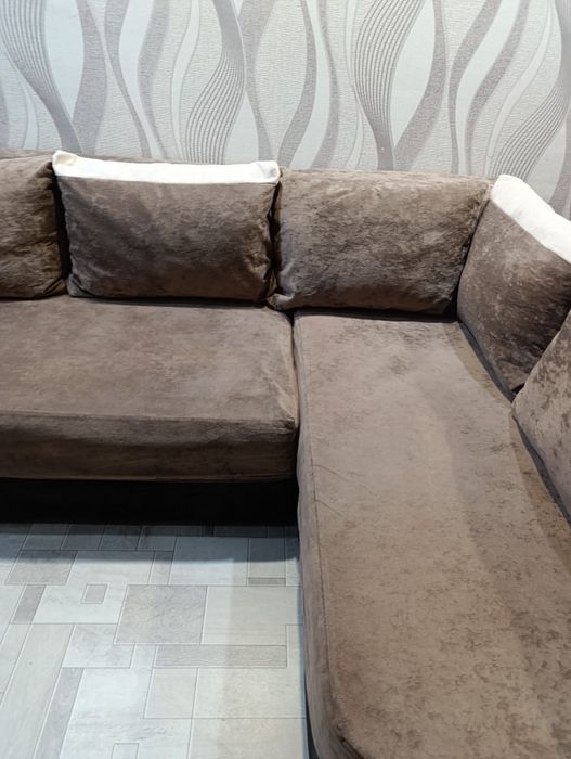 Продам угловой диван