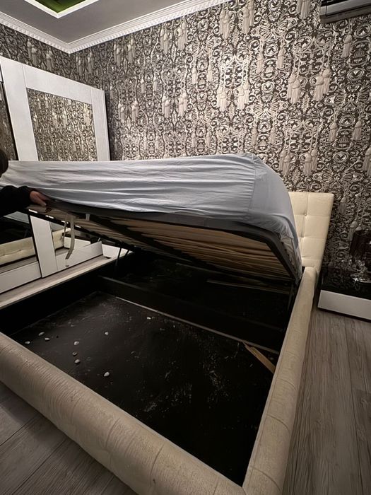 Срочно продам спальнюю мебель