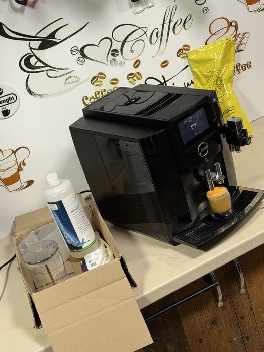 Кафемашина кафе автомат JURA S8 PIANO BLACK с гаранция