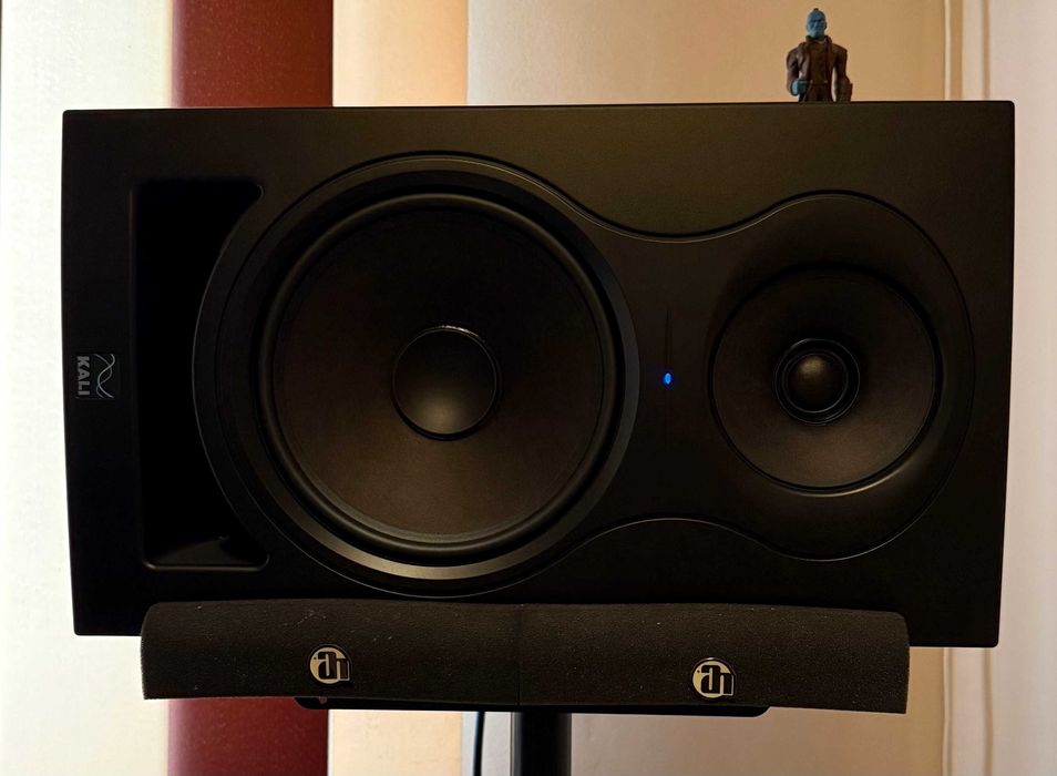 Monitoare Studio Kali Audio IN8 V2 Subwoofer Kali Audio WS-6.2