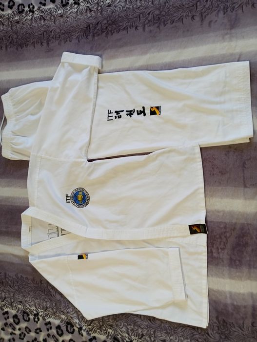 Кимоно, футы, перчатки, щит