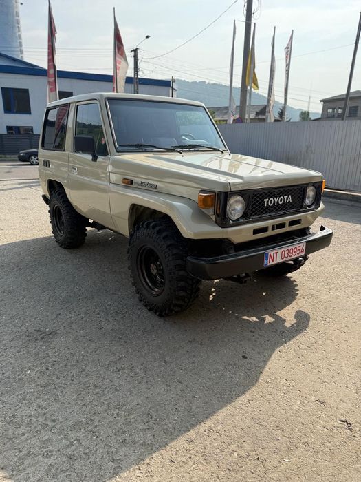Toyota Land Cruiser BJ 70 rar efectuat