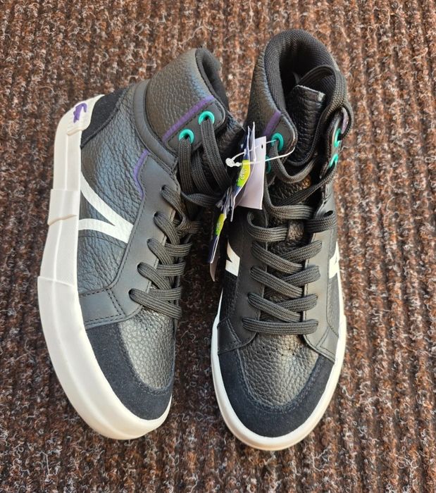 Adidasi Lacoste, mărimea 37