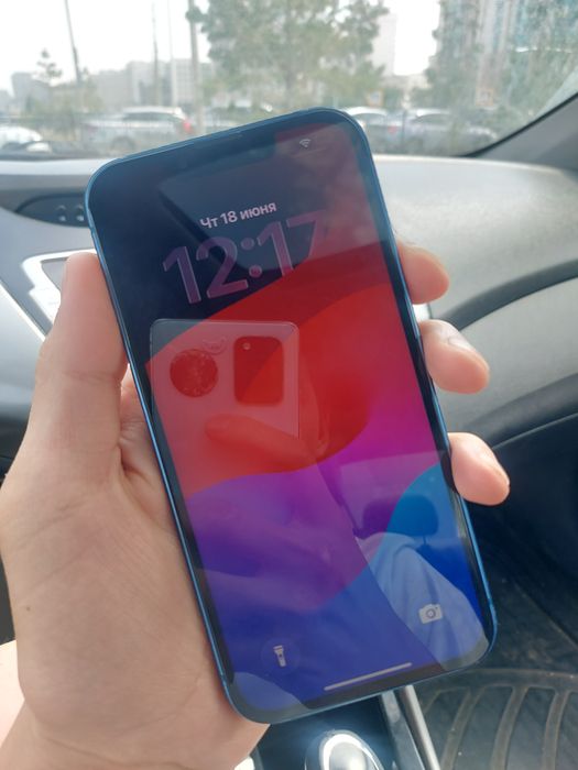 Продам iPhone 13 256 ГБ
