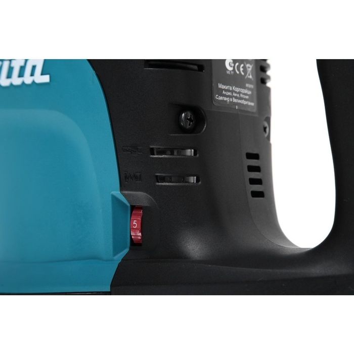 перфоратор Makita HR4510C