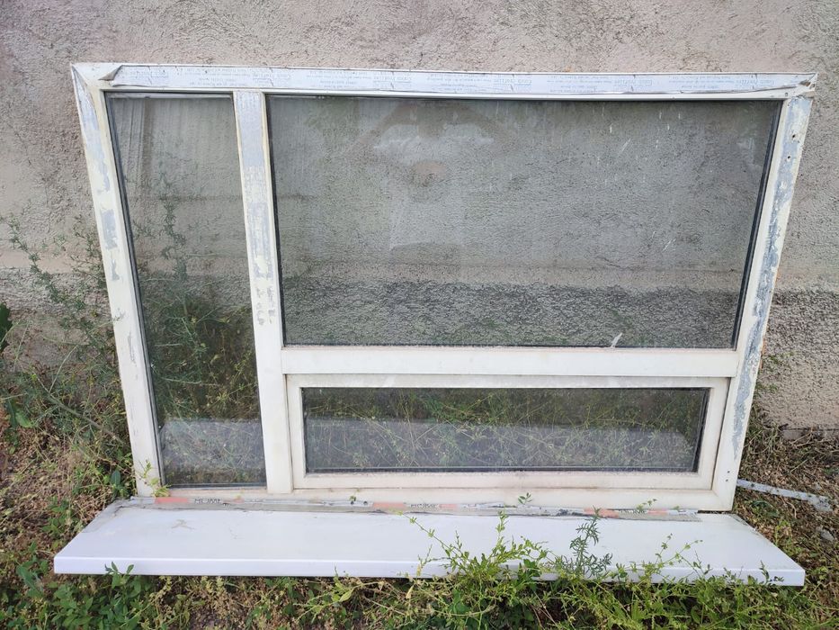 Терезе сатылады.почти жана