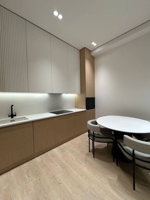 Mirabad Avenue Продается 3 комнатная квартира ремонт ул.Кунаева