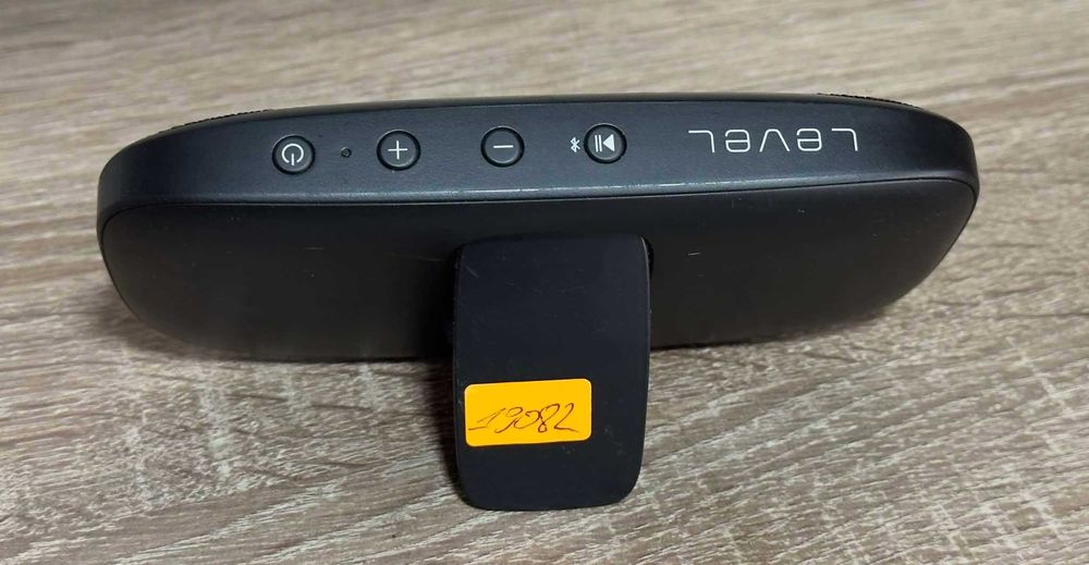 Колонка Samsung Level Box Slim EO-SG930C