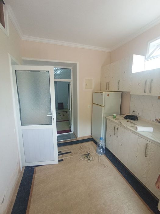 1 honali kvartira ijaraga beriladi. Hamma sharoitlar yaxshi