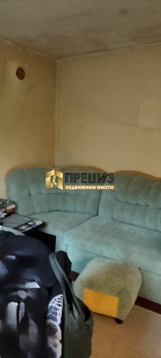 Продажба на къща в с. Златар 70m² и двор 1500m²