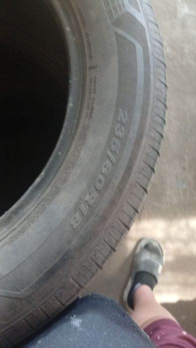 Продам комплет резины