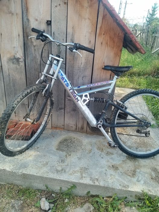 Se vinde bicicleta full suspension stats team