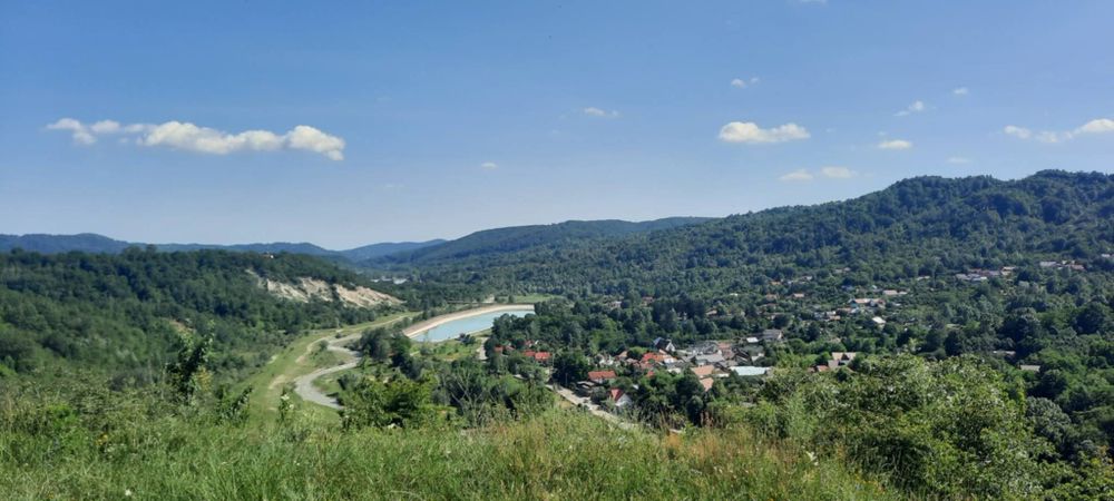 Teren intravilan cu căbănuță valea Doftanei, cheile Doftanei