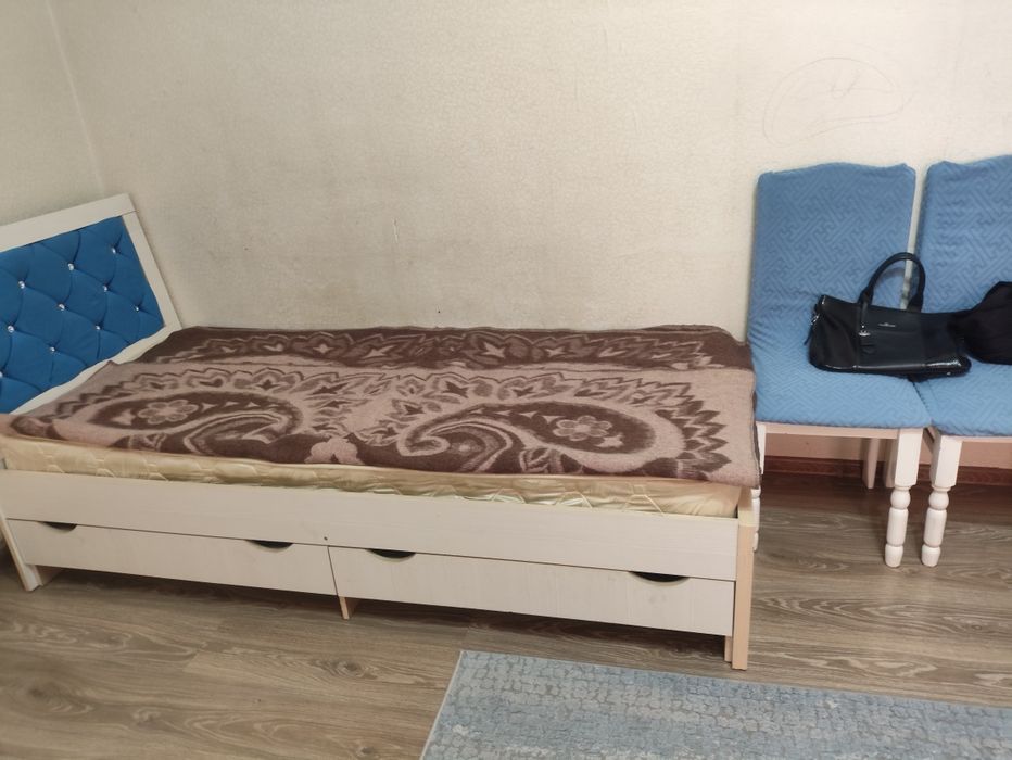 Продам кровть 2 штукт