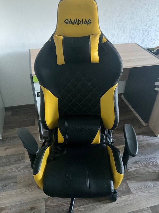 Продам компьютерное кресло