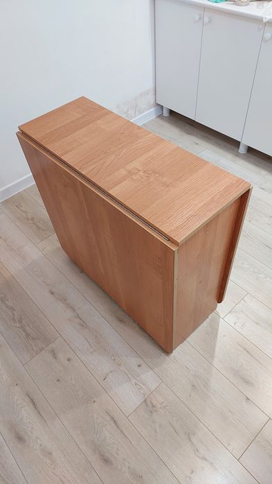 Стол книжка в отличном состоянии