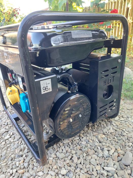 Generatoare 220v-110v-12v -SIP și TTS cu pornire la buton.