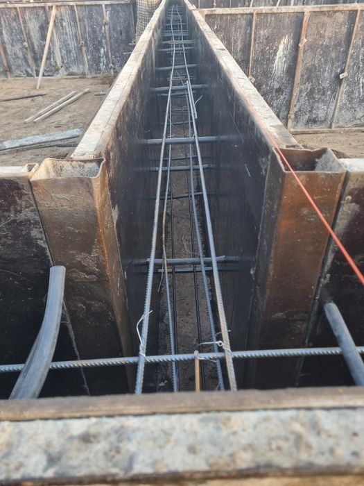 Бетон и опалубка.фундамент