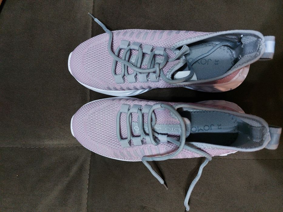 Кроссовки  легкие для девочки