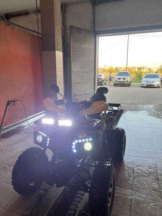 Продам квадроцикл срочно  200куб